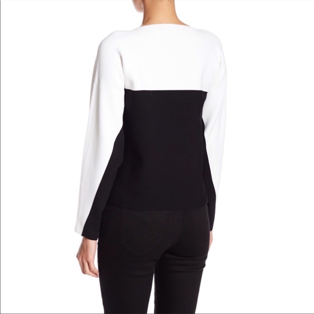 Kendal and Kylie Color block black and white Sweater - Picture 2 of 6